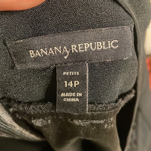 BANANA REPUBLIC dress black DOLPHIN HEM mesh / fishnet overlay size 14P - Picture 11 of 17